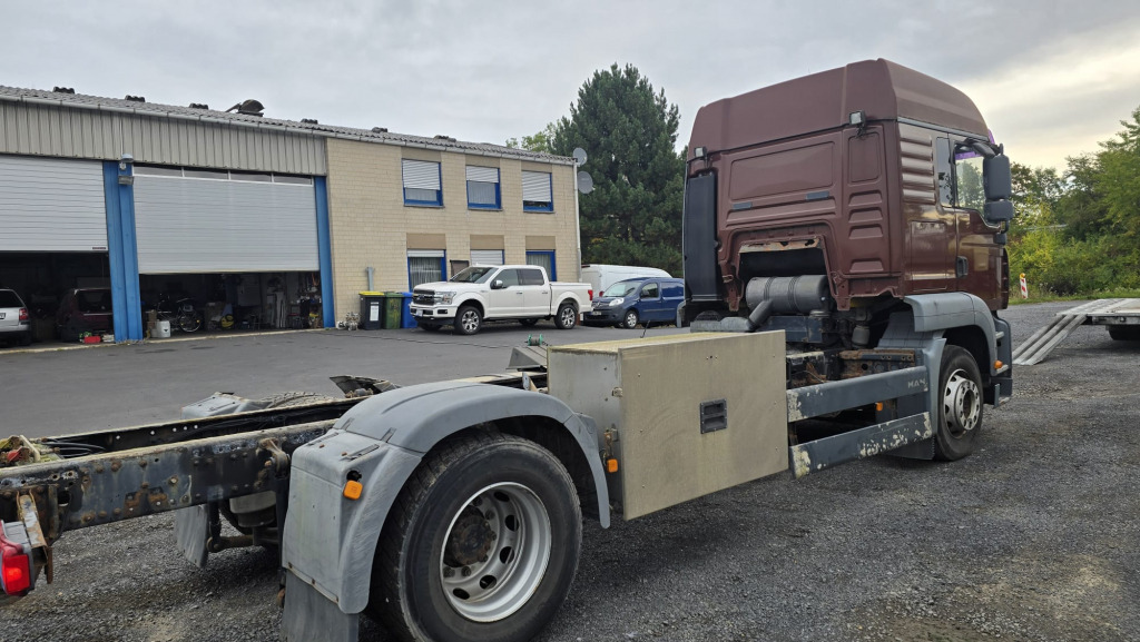 MAN TGA 18.430 4x2 (Nr. 6167) - Camião chassi: foto 5 MAN TGA 18.430 4x2 (Nr. 6167) - Camião chassi: foto 5