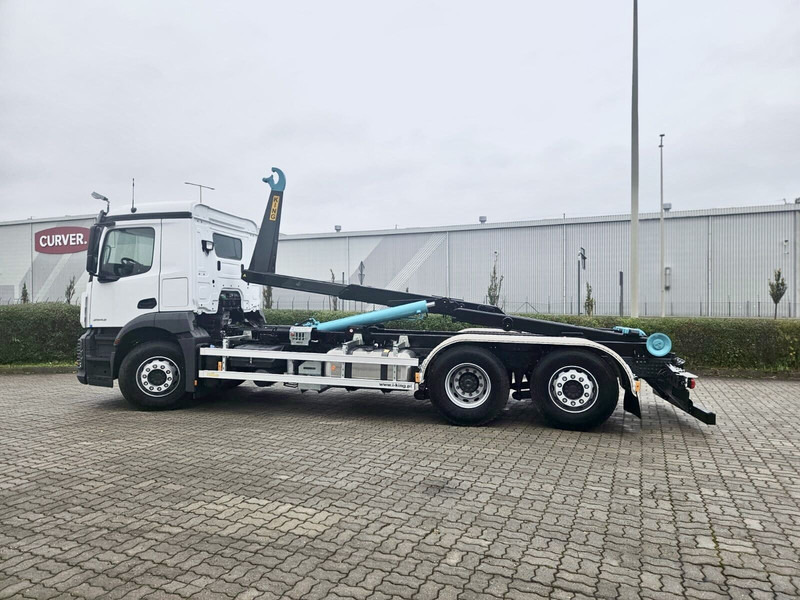 Mercedes-Benz ACTROS 5 - 2542 Nowy! - Camião polibenne: foto 1 Mercedes-Benz ACTROS 5 - 2542 Nowy! - Camião polibenne: foto 1