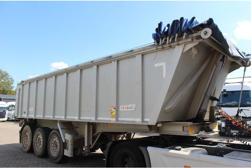 Benalu * 27 CUB * Lift Axle * - Semi-reboque basculante: foto 4 Benalu * 27 CUB * Lift Axle * - Semi-reboque basculante: foto 4