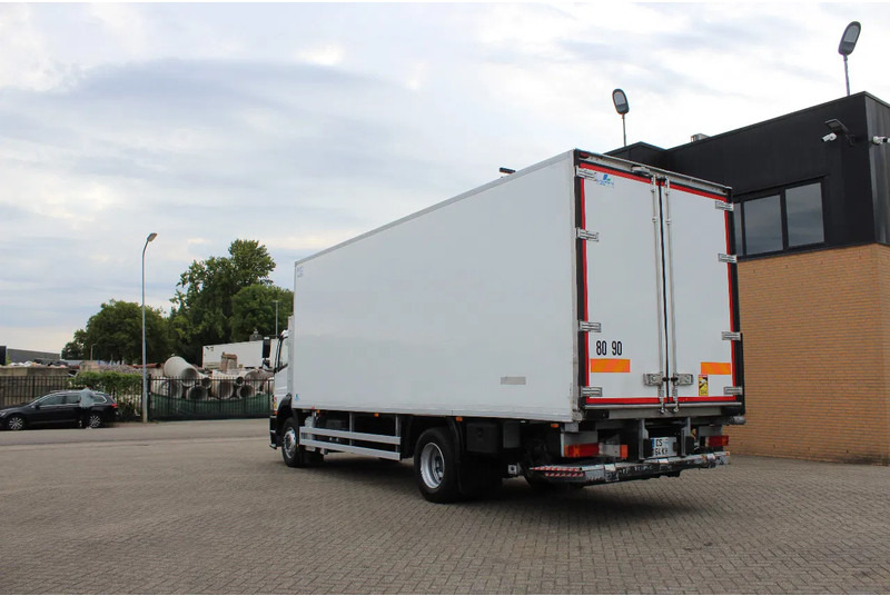 Mercedes-Benz Axor 1829 * MANAUL * EURO5 * 4X2 * CARRIER SUPRA 850 * - Camião frigorífico: foto 3 Mercedes-Benz Axor 1829 * MANAUL * EURO5 * 4X2 * CARRIER SUPRA 850 * - Camião frigorífico: foto 3