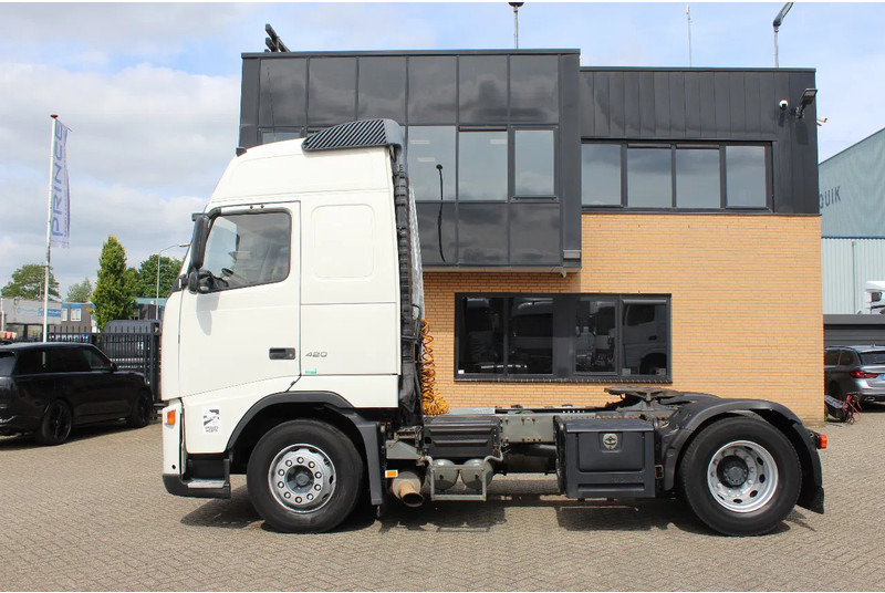 Volvo FH 12.420 * MANUAL * 4X2 * - Tractor: foto 2 Volvo FH 12.420 * MANUAL * 4X2 * - Tractor: foto 2
