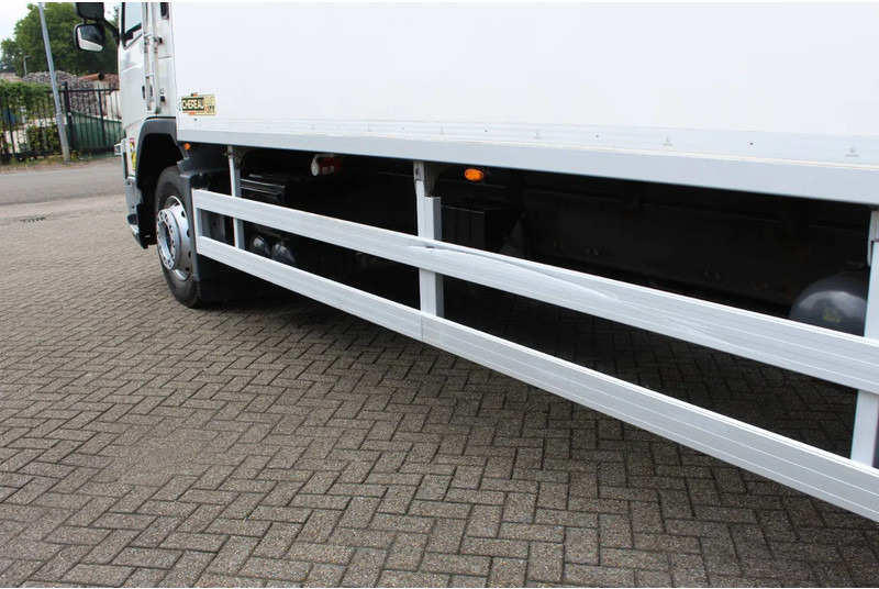 Camião frigorífico Volvo FM 330 * EURO5 * CARRIER SUPRA SILENT MT *: foto 15