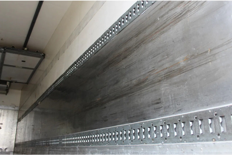 Camião frigorífico Volvo FM 330 * EURO5 * CARRIER SUPRA SILENT MT *: foto 14