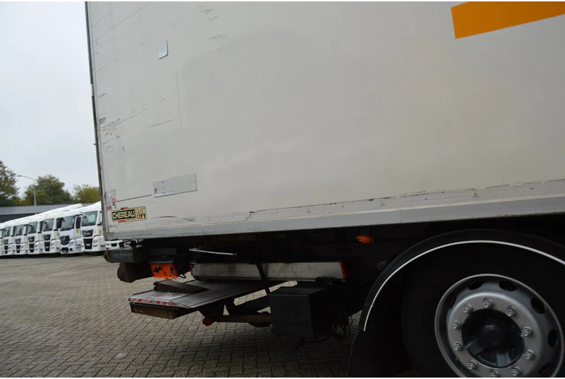 Camião frigorífico Volvo FM 370 * EURO5 * CARRIER SUPRA 950 SILENT * 6X2 *: foto 10