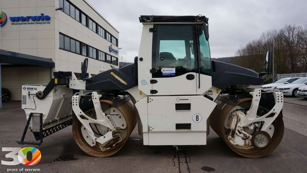 Bomag BW 174 AP-4f AM - Compactador de asfalto: foto 1 Bomag BW 174 AP-4f AM - Compactador de asfalto: foto 1