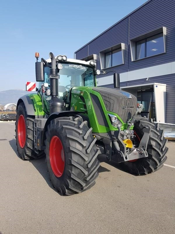 Fendt 828 Vario Profi Plus - Trator: foto 2 Fendt 828 Vario Profi Plus - Trator: foto 2