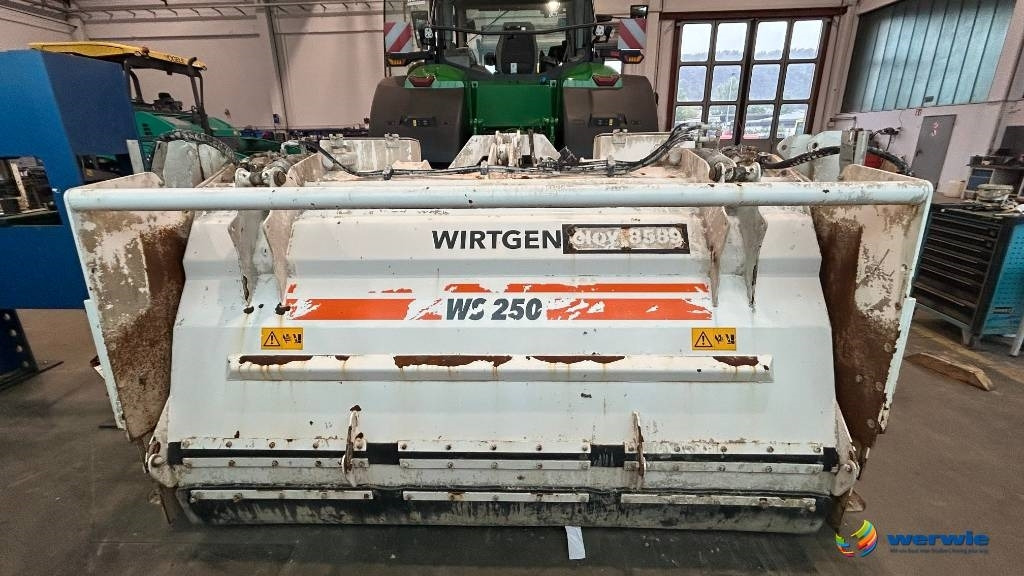 Wirtgen WS 250 - Máquina de asfalto: foto 2 Wirtgen WS 250 - Máquina de asfalto: foto 2