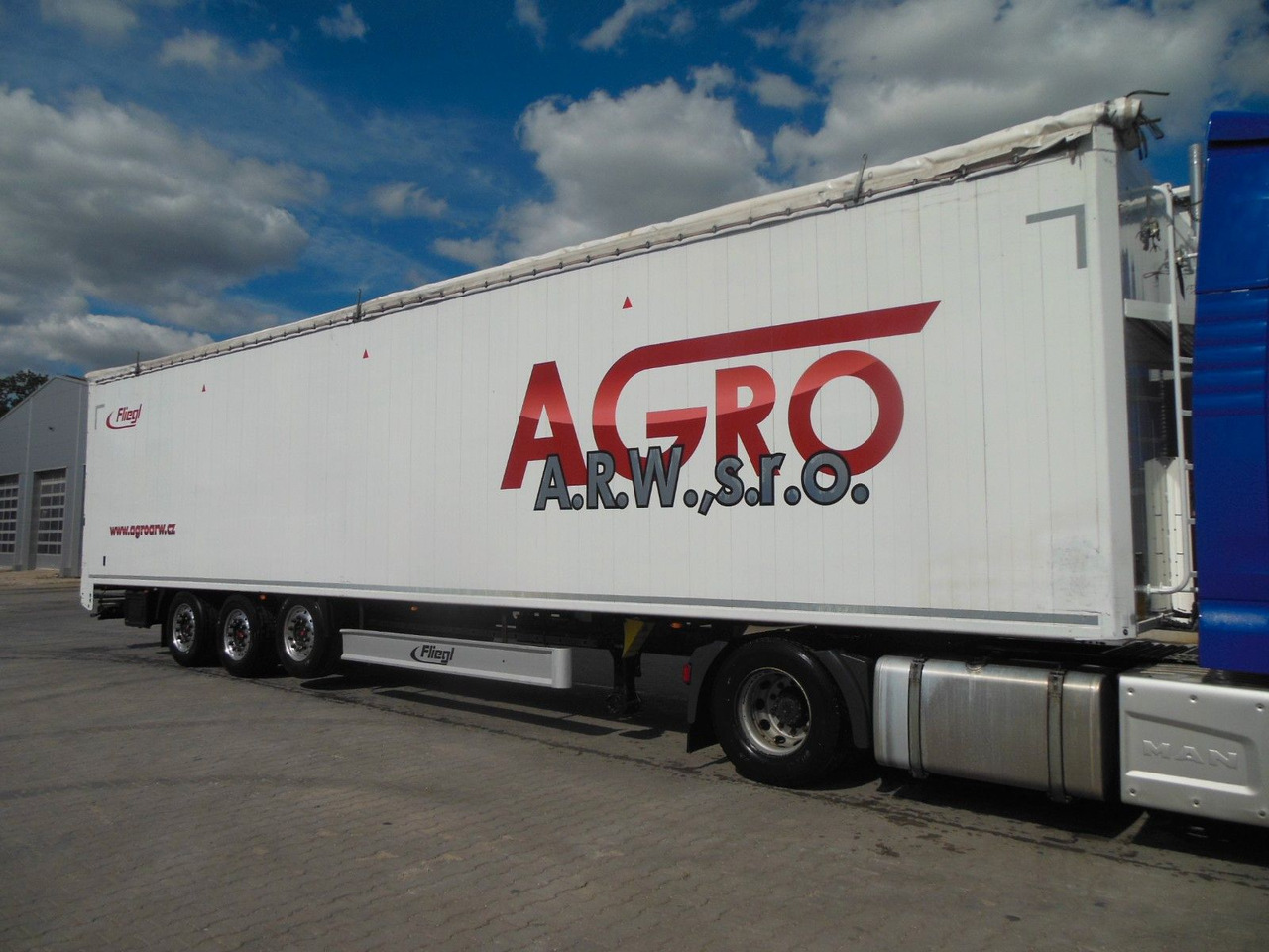 Fliegl SDS 390, 95m3, SAF, 2 STÜCK AM LAGER - Semi-reboque piso móvel: foto 3 Fliegl SDS 390, 95m3, SAF, 2 STÜCK AM LAGER - Semi-reboque piso móvel: foto 3