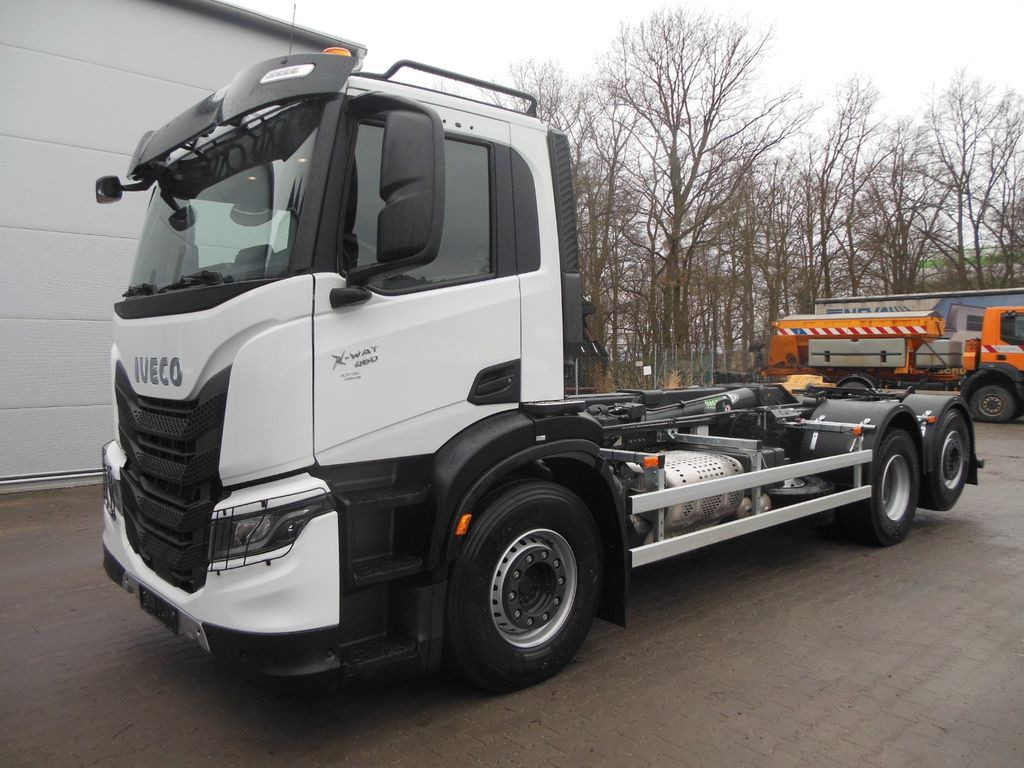 Iveco X-WAY AD 280X46, 6X2, LENK/LIFT, TNH 20T,SOFORT! - Camião polibenne: foto 1 Iveco X-WAY AD 280X46, 6X2, LENK/LIFT, TNH 20T,SOFORT! - Camião polibenne: foto 1