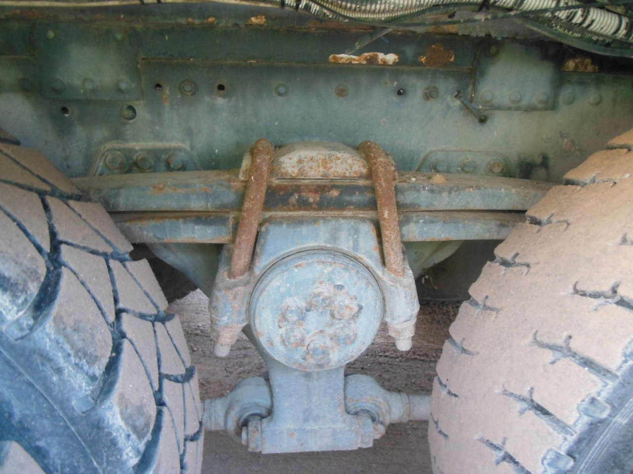 MAN TGA 35.410, 8X4, MIX + PUMPE 24M - Camião betoneira: foto 5 MAN TGA 35.410, 8X4, MIX + PUMPE 24M - Camião betoneira: foto 5