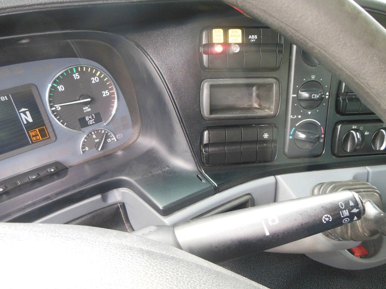 Locação financeira de Mercedes-Benz ACTROS 4144, 8X6, 3 PEDALE, MEILLER, BODRMATIC Mercedes-Benz ACTROS 4144, 8X6, 3 PEDALE, MEILLER, BODRMATIC: foto 23 Locação financeira de Mercedes-Benz ACTROS 4144, 8X6, 3 PEDALE, MEILLER, BODRMATIC Mercedes-Benz ACTROS 4144, 8X6, 3 PEDALE, MEILLER, BODRMATIC: foto 23