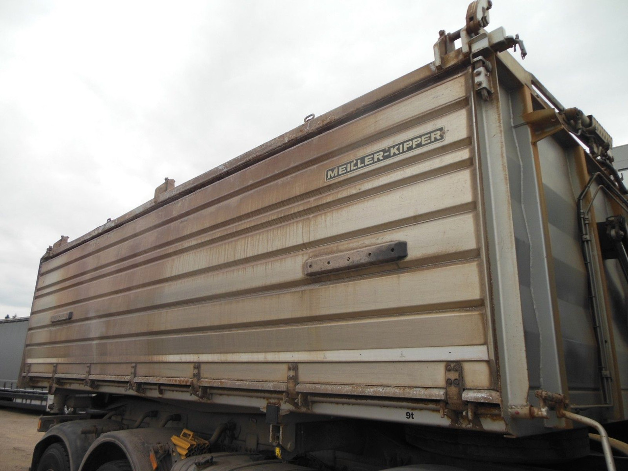 Locação financeira de Mercedes-Benz ACTROS 4144, 8X6, 3 PEDALE, MEILLER, BODRMATIC Mercedes-Benz ACTROS 4144, 8X6, 3 PEDALE, MEILLER, BODRMATIC: foto 8 Locação financeira de Mercedes-Benz ACTROS 4144, 8X6, 3 PEDALE, MEILLER, BODRMATIC Mercedes-Benz ACTROS 4144, 8X6, 3 PEDALE, MEILLER, BODRMATIC: foto 8