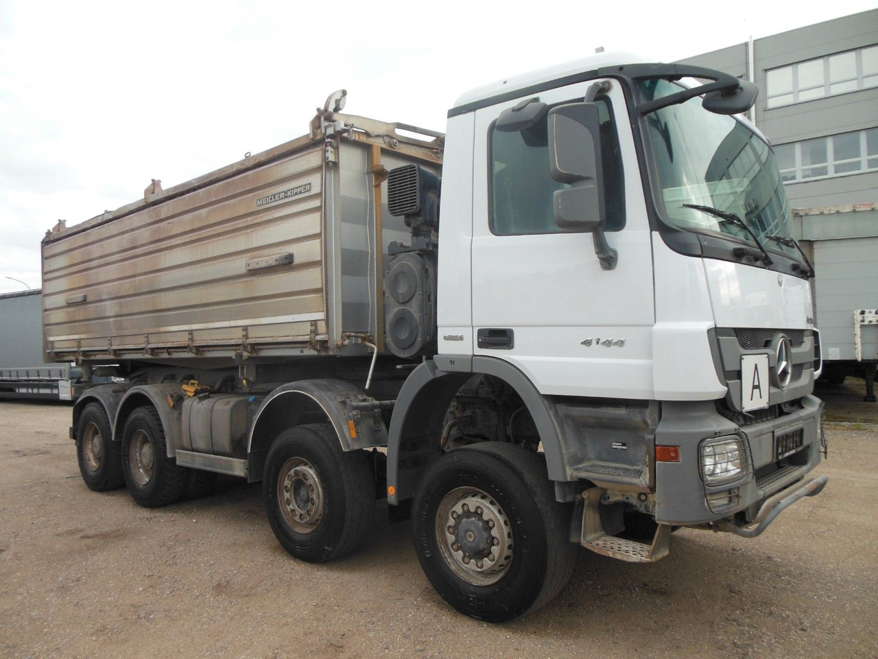 Mercedes-Benz ACTROS 4144, 8X6, 3 PEDALE, MEILLER, BODRMATIC - Camião basculante: foto 2 Mercedes-Benz ACTROS 4144, 8X6, 3 PEDALE, MEILLER, BODRMATIC - Camião basculante: foto 2