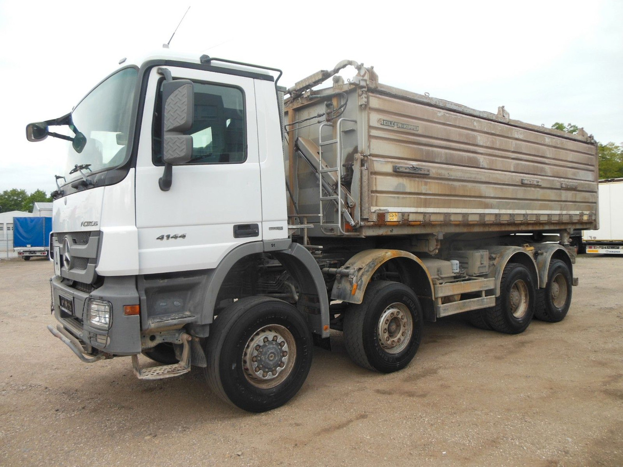 Mercedes-Benz ACTROS 4144, 8X6, 3 PEDALE, MEILLER, BODRMATIC - Camião basculante: foto 1 Mercedes-Benz ACTROS 4144, 8X6, 3 PEDALE, MEILLER, BODRMATIC - Camião basculante: foto 1