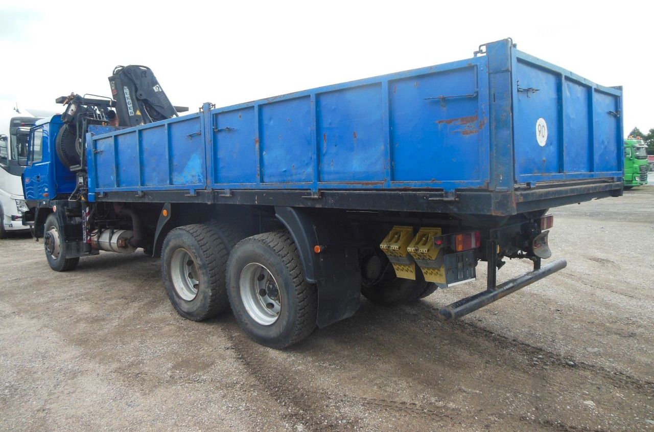 Tatra T 815, 6X6, HIAB 144 B - 3 DUO - Camião de caixa aberta/ Plataforma, Camião grua: foto 4 Tatra T 815, 6X6, HIAB 144 B - 3 DUO - Camião de caixa aberta/ Plataforma, Camião grua: foto 4