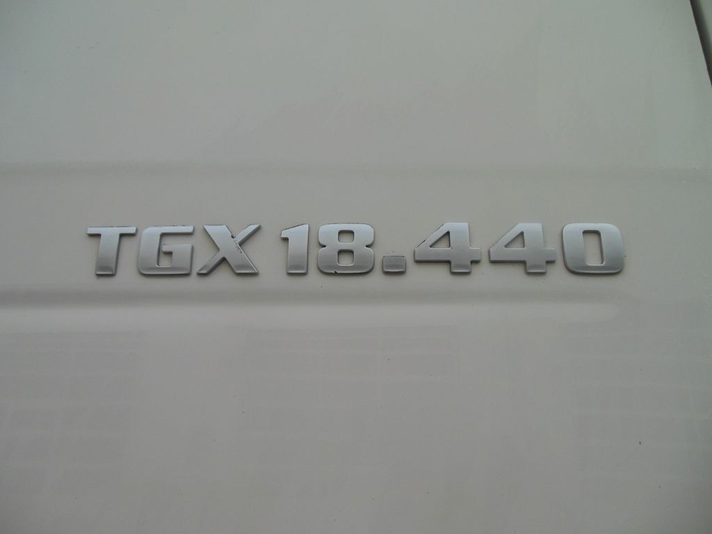 MAN TGX 18.440 BLS, INTARDER, AUTOMATIC, EURO 6 MAN TGX 18.440 BLS, INTARDER, AUTOMATIC, EURO 6 - Tractor: foto 5 MAN TGX 18.440 BLS, INTARDER, AUTOMATIC, EURO 6 MAN TGX 18.440 BLS, INTARDER, AUTOMATIC, EURO 6 - Tractor: foto 5