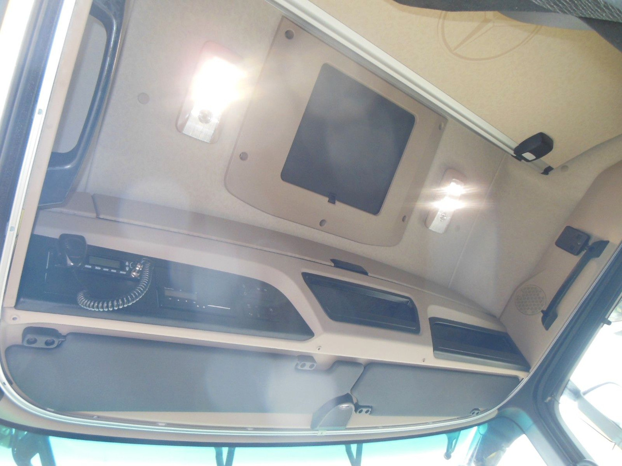 Locação financeira de  Mercedes-Benz 3353 ACTROS, 6X4, TRK, SET 120 TON, WIE NEUE!E!! Mercedes-Benz 3353 ACTROS, 6X4, TRK, SET 120 TON, WIE NEUE!E!!: foto 15