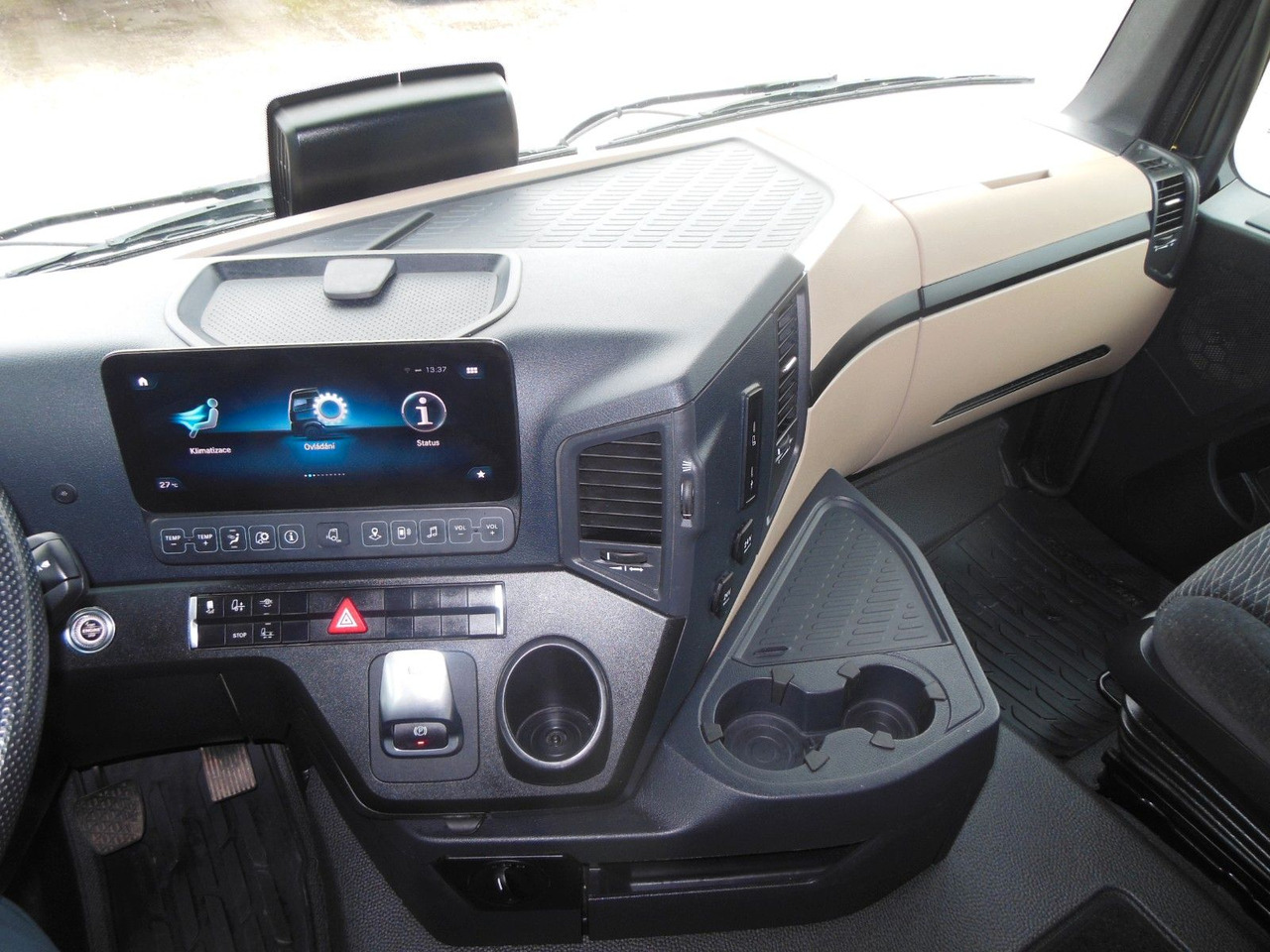 Locação financeira de  Mercedes-Benz 3353 ACTROS, 6X4, TRK, SET 120 TON, WIE NEUE!E!! Mercedes-Benz 3353 ACTROS, 6X4, TRK, SET 120 TON, WIE NEUE!E!!: foto 24