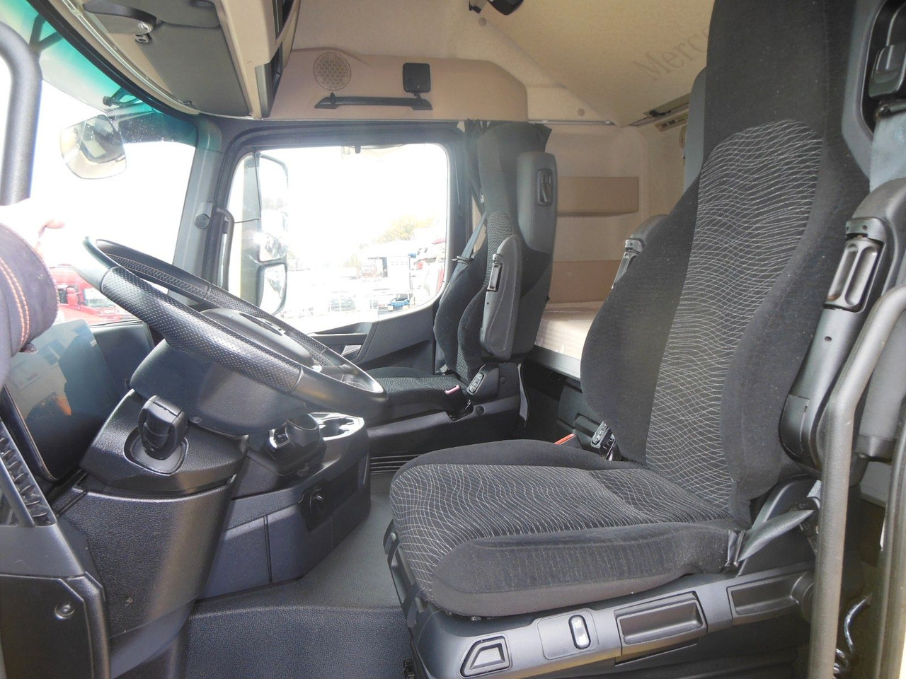 Locação financeira de Mercedes-Benz 3353 ACTROS, 6X4, TRK, SET 120 TON, WIE NEUE!E!! Mercedes-Benz 3353 ACTROS, 6X4, TRK, SET 120 TON, WIE NEUE!E!!: foto 25 Locação financeira de Mercedes-Benz 3353 ACTROS, 6X4, TRK, SET 120 TON, WIE NEUE!E!! Mercedes-Benz 3353 ACTROS, 6X4, TRK, SET 120 TON, WIE NEUE!E!!: foto 25