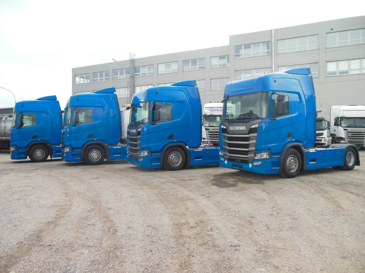 Scania R450, 4 STÜCKS, RETARDER, VOLL LUFT! - Tractor: foto 1 Scania R450, 4 STÜCKS, RETARDER, VOLL LUFT! - Tractor: foto 1