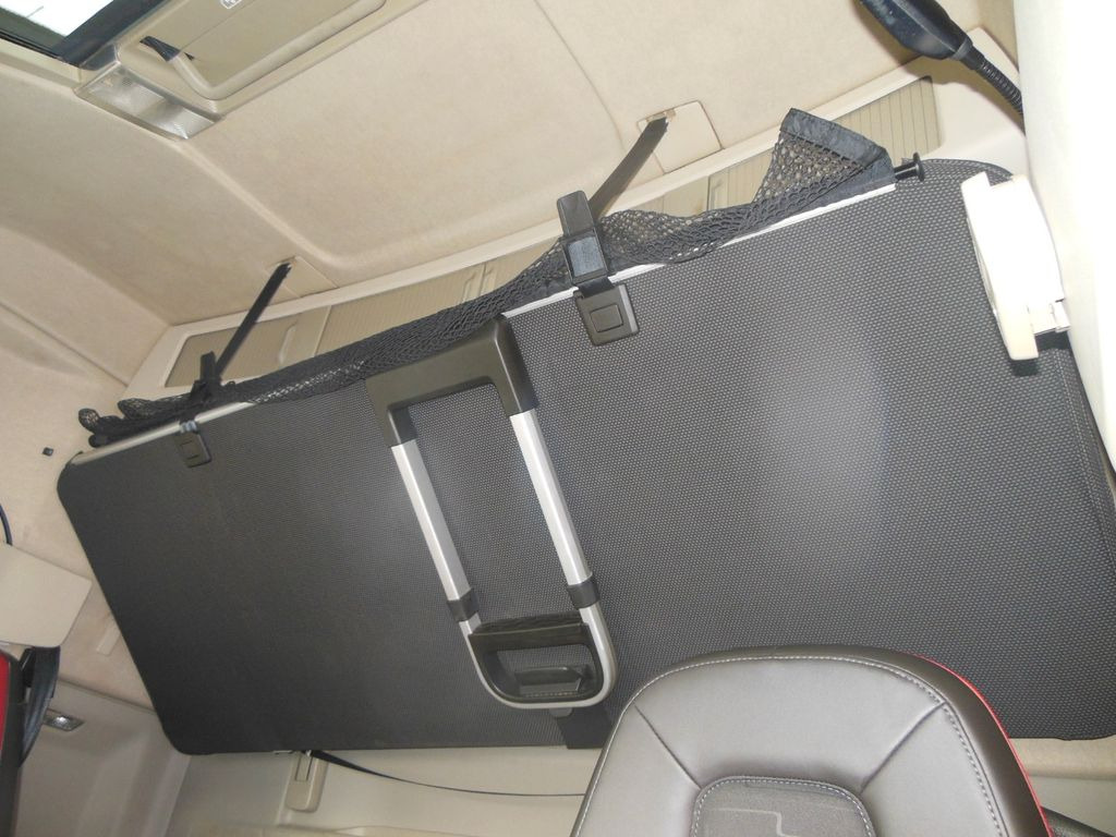 Tractor Volvo FH 13/500, LOWDECK, GLOBE XL, I PARK COOL, TOP!! Volvo FH 13/500, LOWDECK, GLOBE XL, I PARK COOL, TOP!!: foto 11 Tractor Volvo FH 13/500, LOWDECK, GLOBE XL, I PARK COOL, TOP!! Volvo FH 13/500, LOWDECK, GLOBE XL, I PARK COOL, TOP!!: foto 11