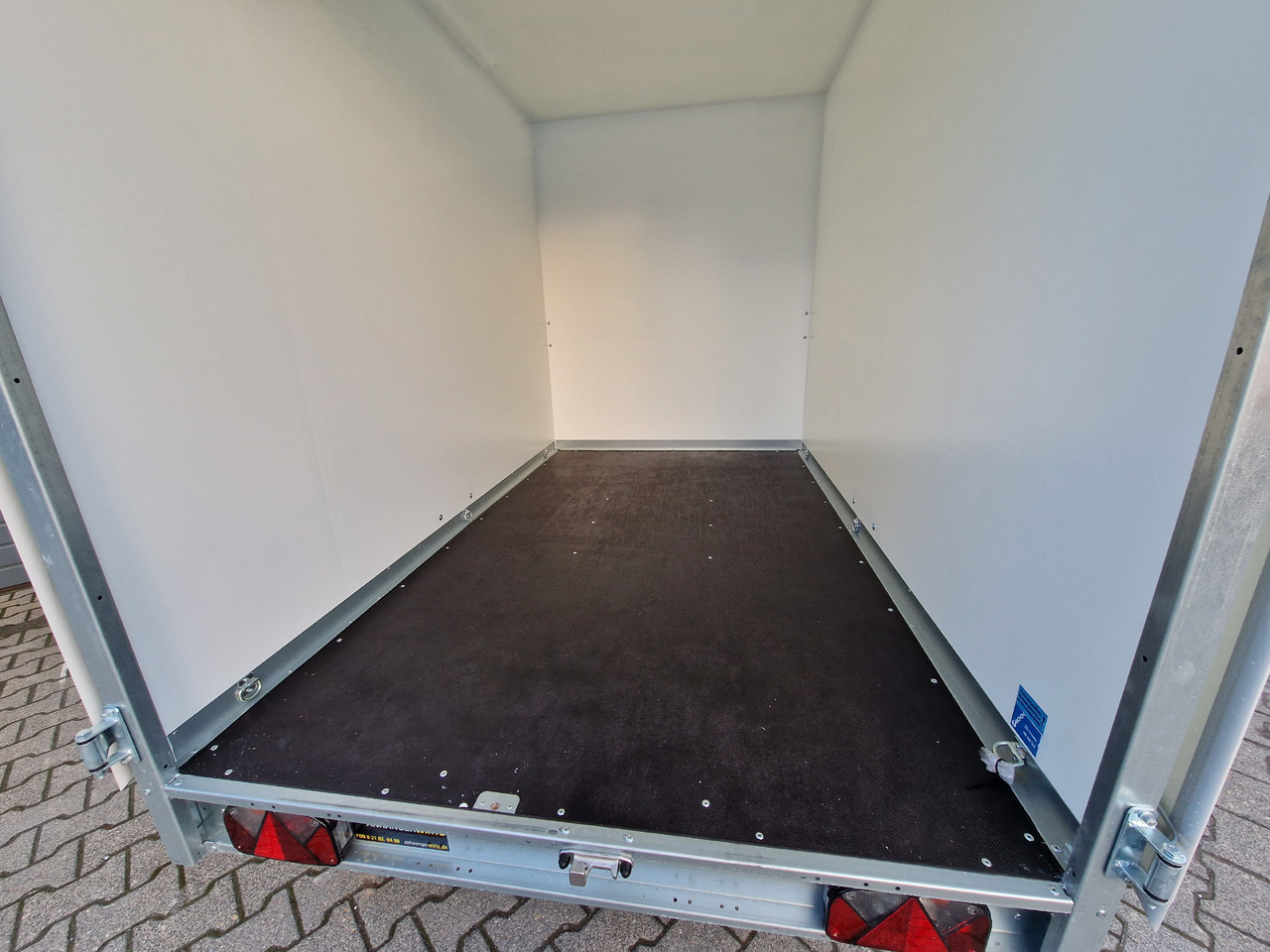 Reboque furgão Brenderup Cargo Dynamic CD260 BD 260x150x185cm Hecktüren Wabenwände (S) 1300kg: foto 6