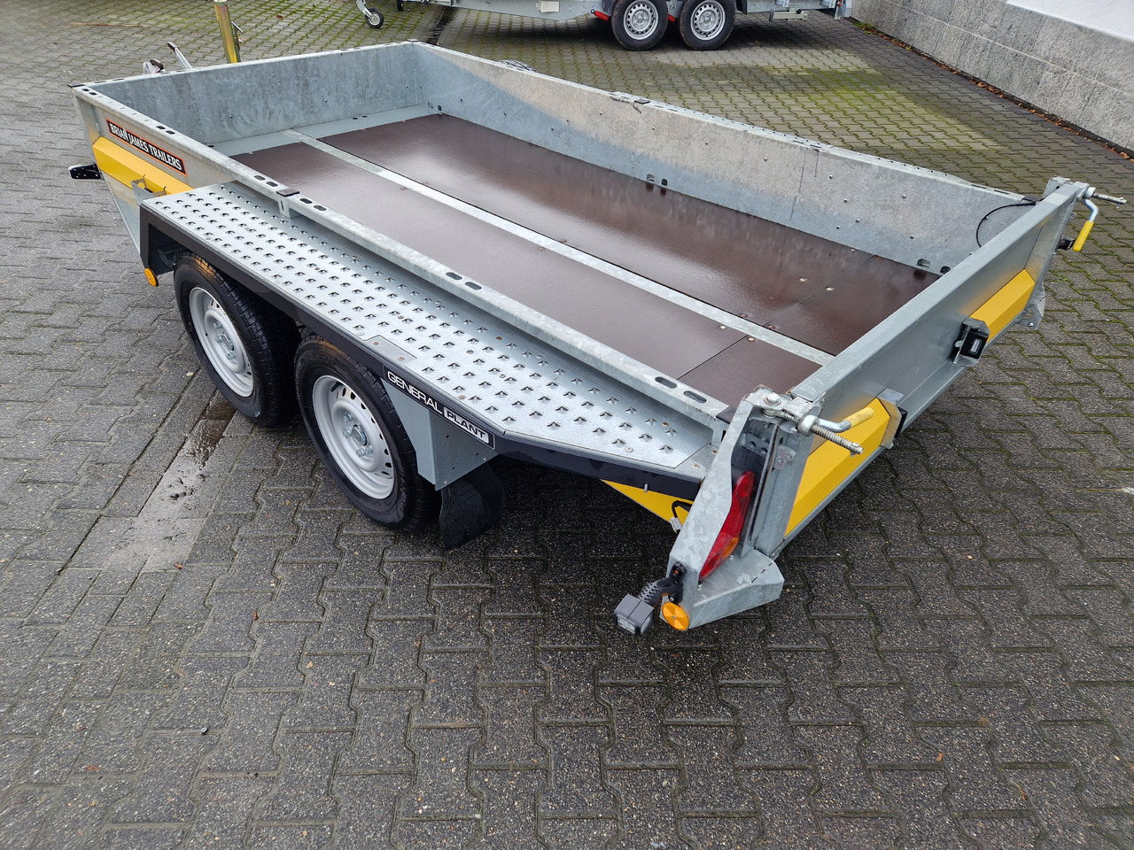 Brian James General Plant 310x160x25cm Heckbordwand 2700kg Abverkauf - Reboque plataforma/ Caixa aberta: foto 5 Brian James General Plant 310x160x25cm Heckbordwand 2700kg Abverkauf - Reboque plataforma/ Caixa aberta: foto 5