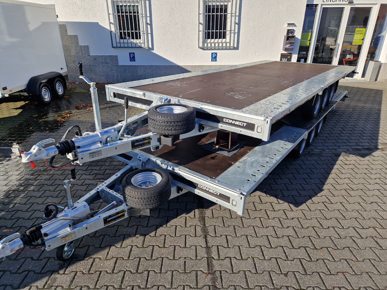 Brian James Trailer Connect 550x229cm blackline Plattform Tridem 10" 3500kg (XXL) - Reboque plataforma/ Caixa aberta: foto 1 Brian James Trailer Connect 550x229cm blackline Plattform Tridem 10" 3500kg (XXL) - Reboque plataforma/ Caixa aberta: foto 1