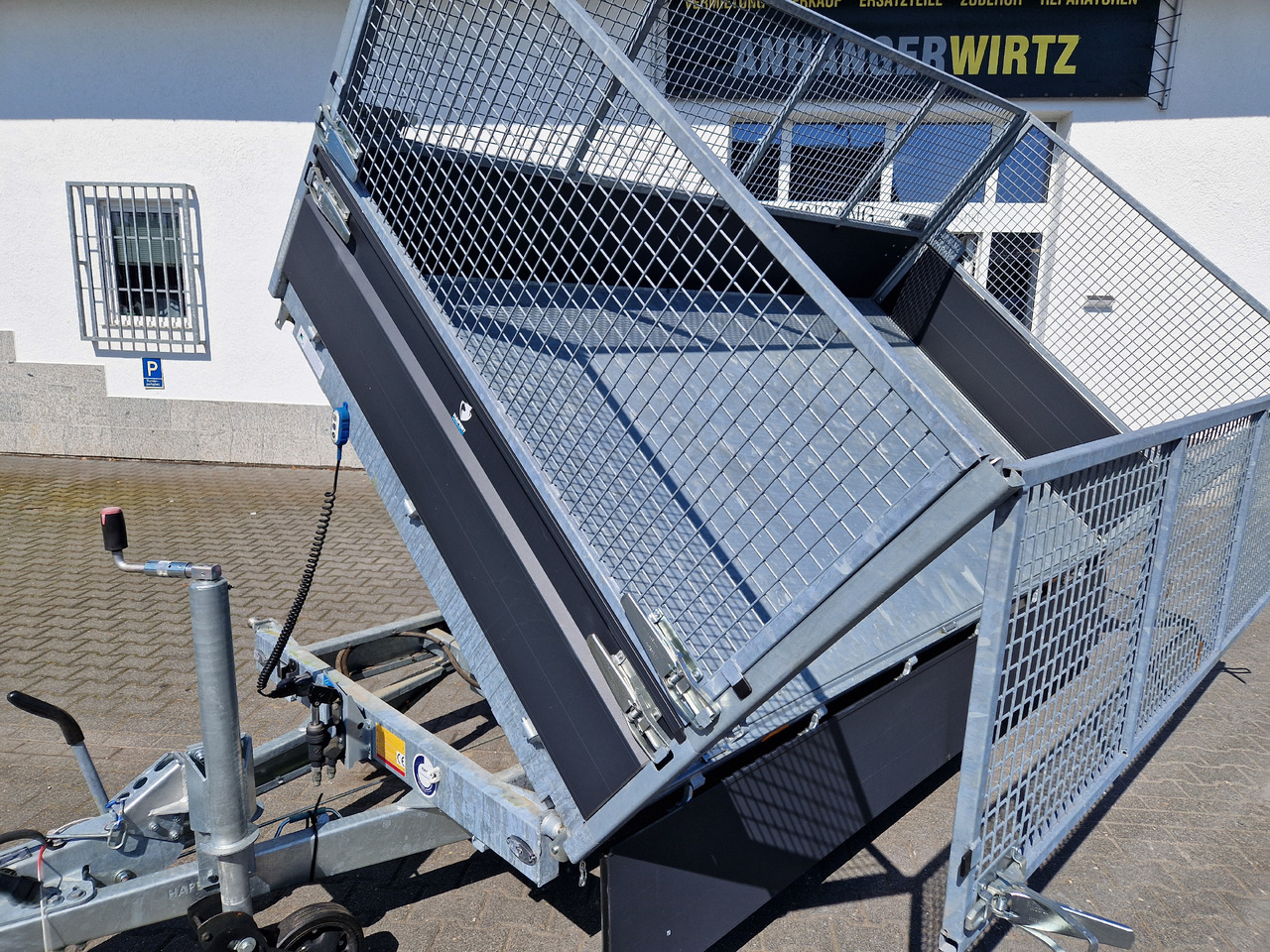 COBALT+ 335x180x40cm black +40cm hohe Aluwände Rampen Stützen Laubgitter 70cm Parabel 3500kg - Reboque basculante: foto 2 COBALT+ 335x180x40cm black +40cm hohe Aluwände Rampen Stützen Laubgitter 70cm Parabel 3500kg - Reboque basculante: foto 2