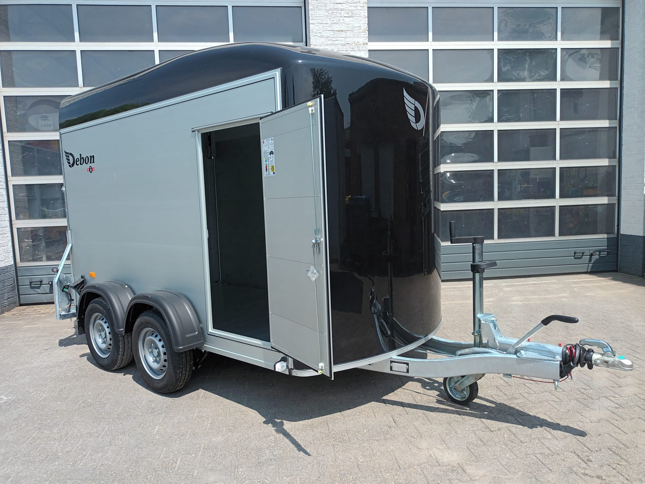 Cargo Roadster 500+ 312x167x199cm Alu Poly black Seitentür Pullman 100km/H 2600kg - Reboque para carros: foto 1 Cargo Roadster 500+ 312x167x199cm Alu Poly black Seitentür Pullman 100km/H 2600kg - Reboque para carros: foto 1