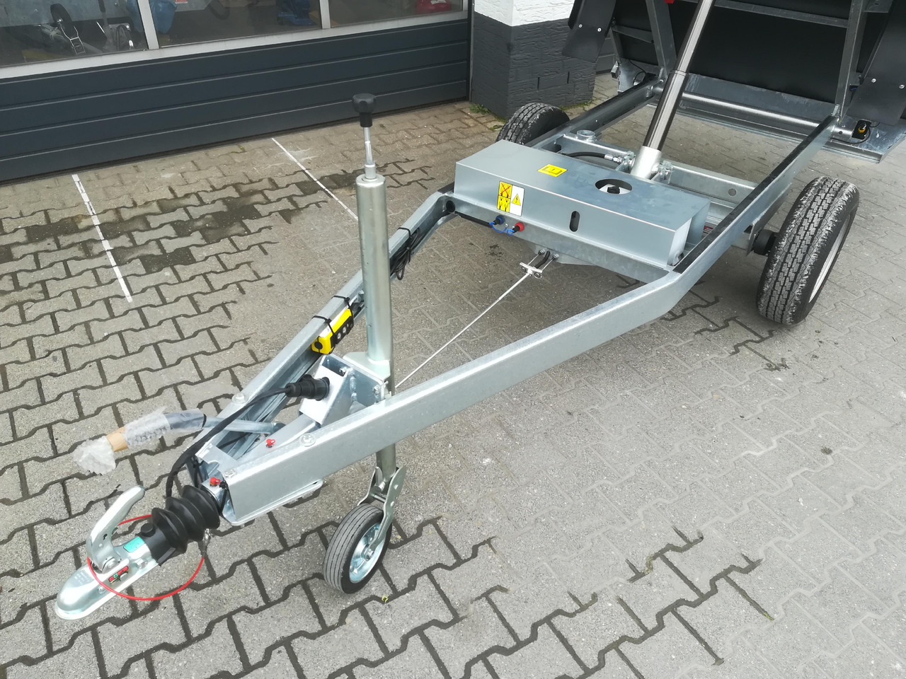 Reboque basculante Cheval Liberte Debon Kipper PW 0 Lux Elektro 250x155x30cm 1500kg Januar Online Aktion: foto 7