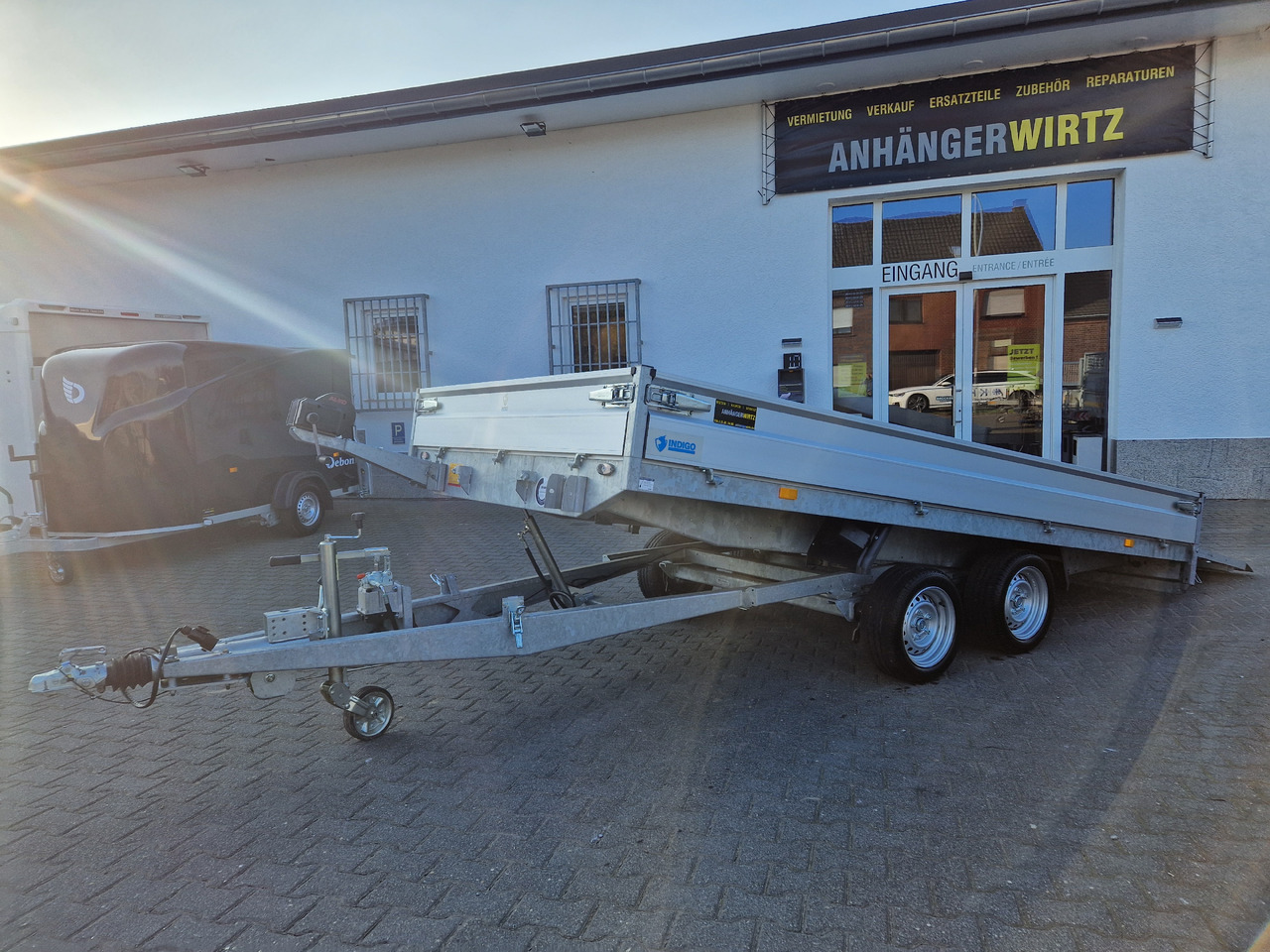 Hapert Indigo HT-2 405x201x30cm ankippbar Heckklappe Seilwinde 3500kg - Reboque porta máquinas: foto 1 Hapert Indigo HT-2 405x201x30cm ankippbar Heckklappe Seilwinde 3500kg - Reboque porta máquinas: foto 1