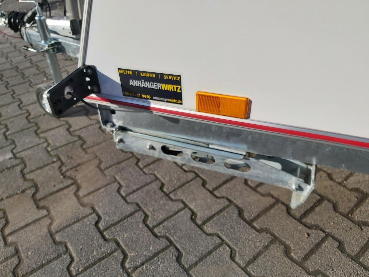 Kargo Camp TFS S Midi+ 320x150x180cm aero Seitentür Rampe Fenster+ 230V 12V 750kg Bremse 100km/H - Caravana: foto 4 Kargo Camp TFS S Midi+ 320x150x180cm aero Seitentür Rampe Fenster+ 230V 12V 750kg Bremse 100km/H - Caravana: foto 4
