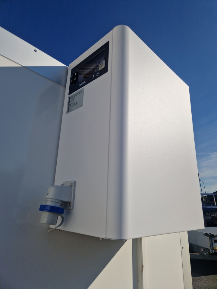 Kühlanhänger AZKF 1525/145 C 243x144x180cm Cibin 1500kg - Reboque frigorífico: foto 4 Kühlanhänger AZKF 1525/145 C 243x144x180cm Cibin 1500kg - Reboque frigorífico: foto 4