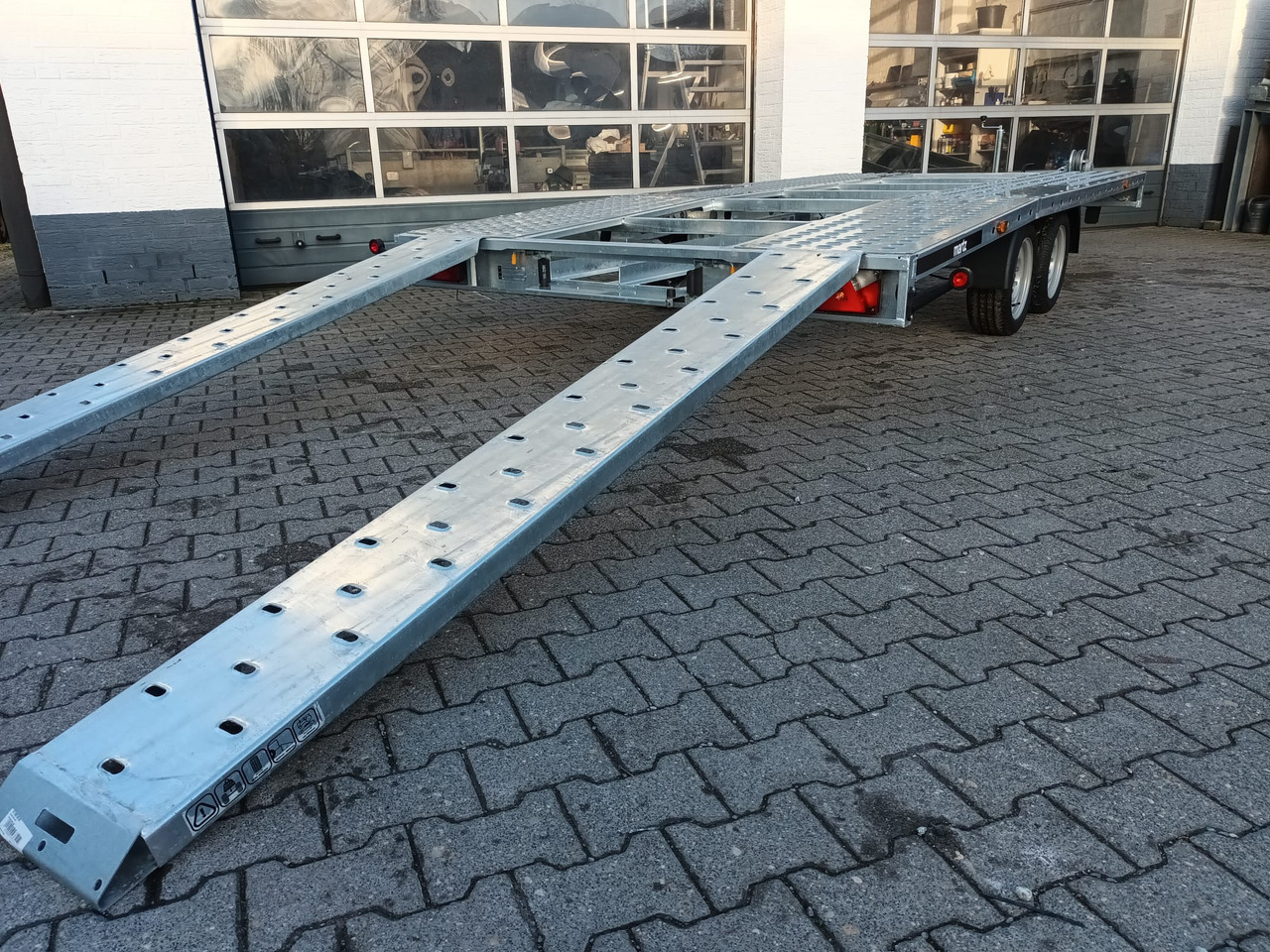 Martz GT UNIDECK PLUS 450/2 S 2,7T Lohr Stahl Fahrschienen Winde 13" 2700kg - Reboque transporte de veículos: foto 1 Martz GT UNIDECK PLUS 450/2 S 2,7T Lohr Stahl Fahrschienen Winde 13" 2700kg - Reboque transporte de veículos: foto 1