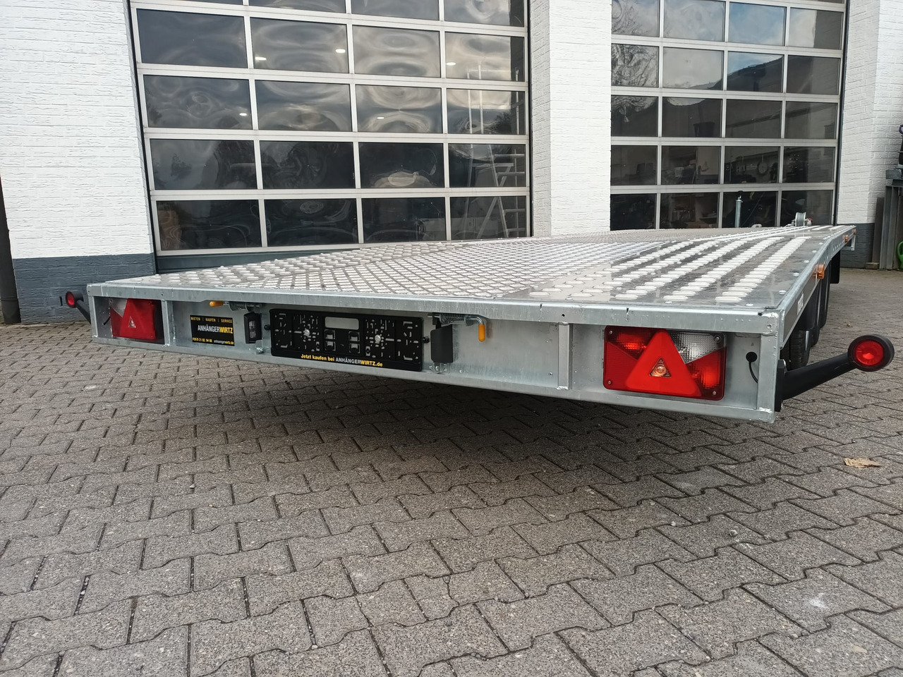 Martz GT UNIDECK PLUS 600/3 S 615x205cm Lohr Stahl & Aluboden Tridem 13" 3500kg - Reboque plataforma/ Caixa aberta: foto 2 Martz GT UNIDECK PLUS 600/3 S 615x205cm Lohr Stahl & Aluboden Tridem 13" 3500kg - Reboque plataforma/ Caixa aberta: foto 2