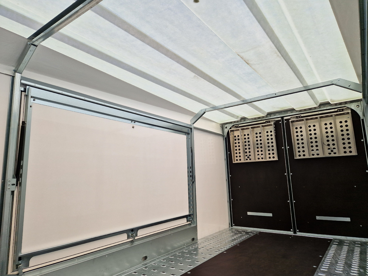 Reboque para moto Race Sport Transporter 450x200x175cm 2600kg Modell 2024: foto 15