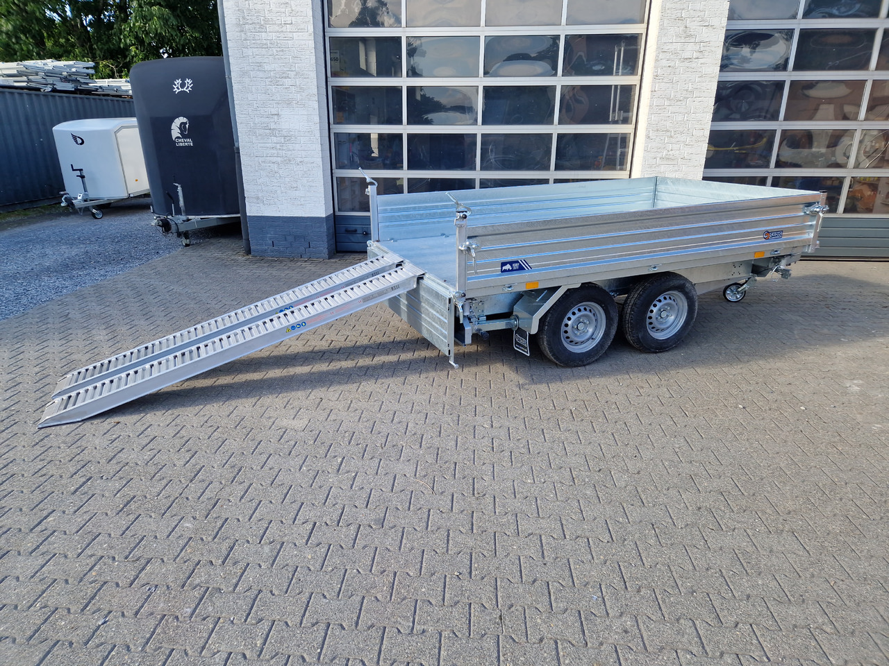 Saris Kipper 3 SKS 310 176 40cm Stahlwände HD elektro Notpumpe Alurampen Stützen 3000kg 100km/H - Reboque basculante: foto 3 Saris Kipper 3 SKS 310 176 40cm Stahlwände HD elektro Notpumpe Alurampen Stützen 3000kg 100km/H - Reboque basculante: foto 3