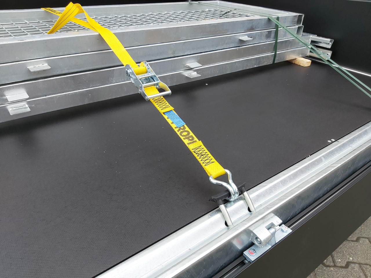 Reboque basculante Saris Kipper K1 306 170 2700 2 E 306x170x30cm black Edition Elektro (M) 2700kg Online Aktion: foto 10