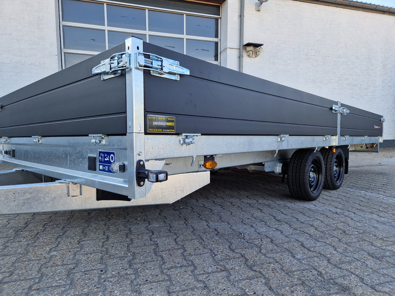 Reboque plataforma/ Caixa aberta Saris PL HD 506 224 3500 2 506x224x35cm heavy duty blackline LED Beleuchtung (XXL) 3500kg: foto 8
