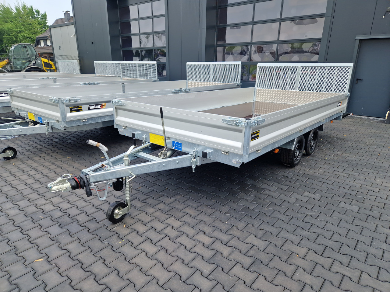 Variant Maschinentransporter 3542 UX Maxi Load Tandem Parabelfeder LED Felgen black 3500kg - Reboque porta máquinas: foto 2 Variant Maschinentransporter 3542 UX Maxi Load Tandem Parabelfeder LED Felgen black 3500kg - Reboque porta máquinas: foto 2
