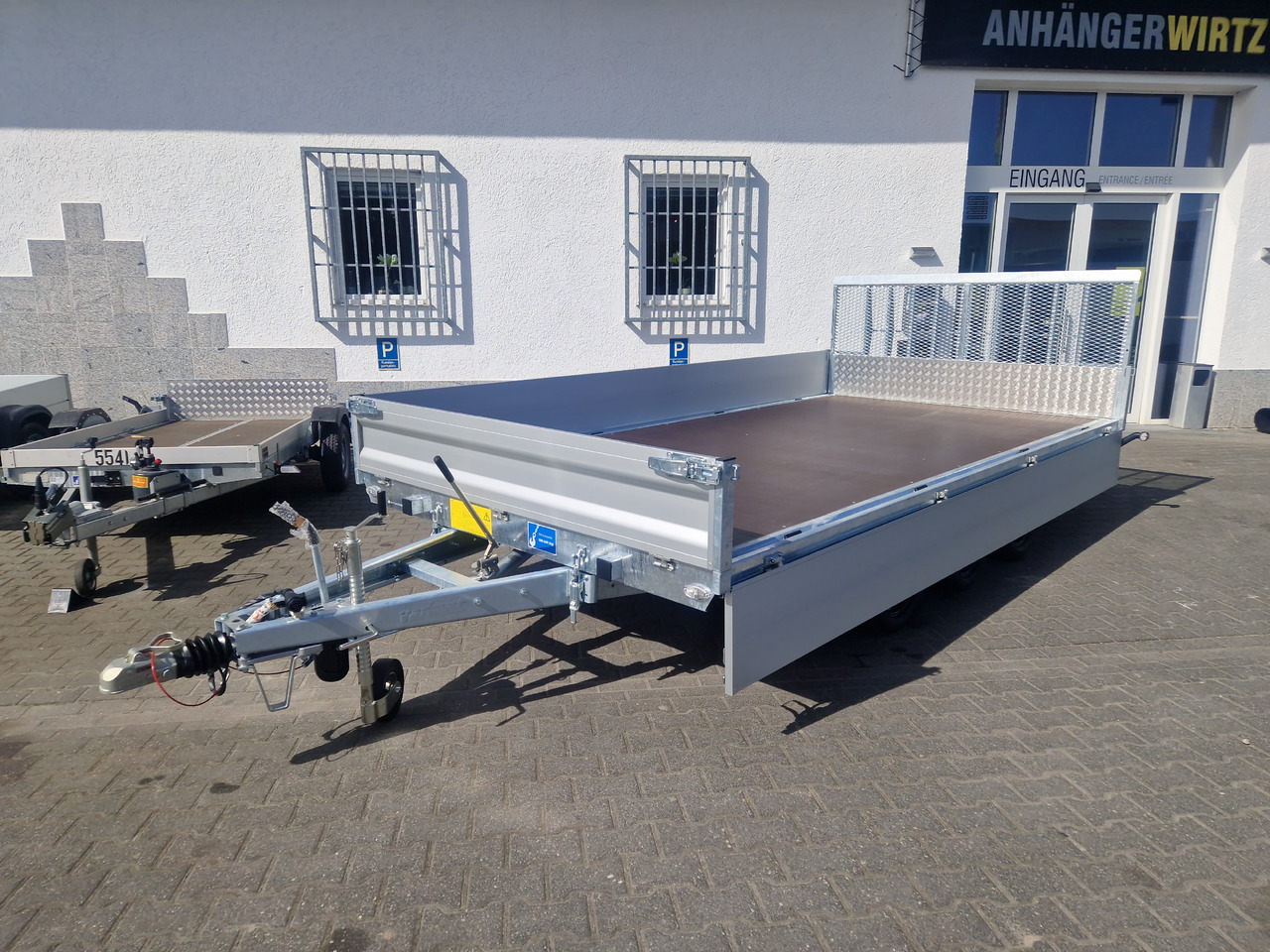 Reboque basculante Variant Maschinentransporter 3543 UX Maxi Load LED Tridem Parabelfederung 3500kg: foto 8 Reboque basculante Variant Maschinentransporter 3543 UX Maxi Load LED Tridem Parabelfederung 3500kg: foto 8