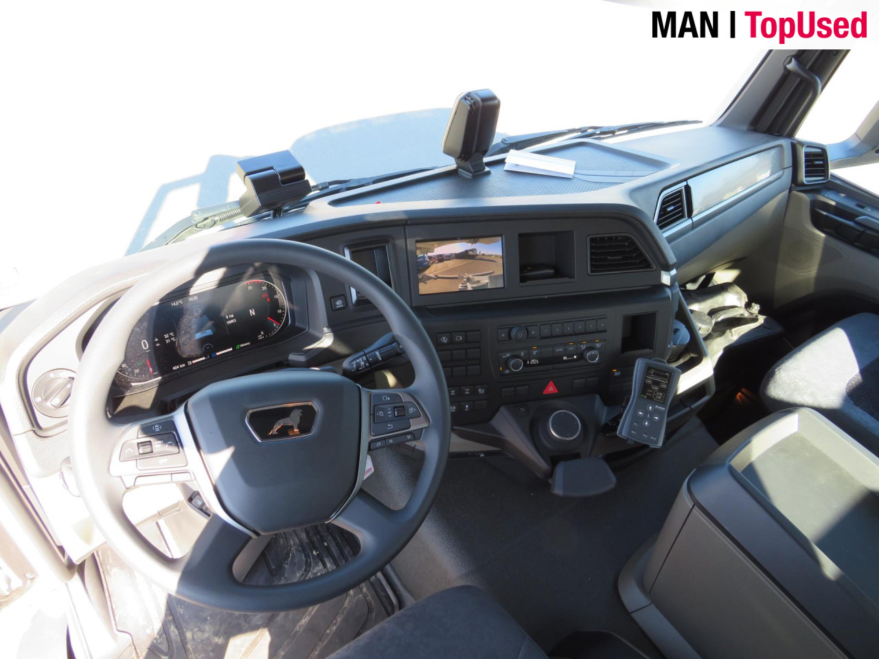 Camião basculante MAN TGS 41.480 8x4 BB CH Schmitz Muldenkipper Retarder: foto 9