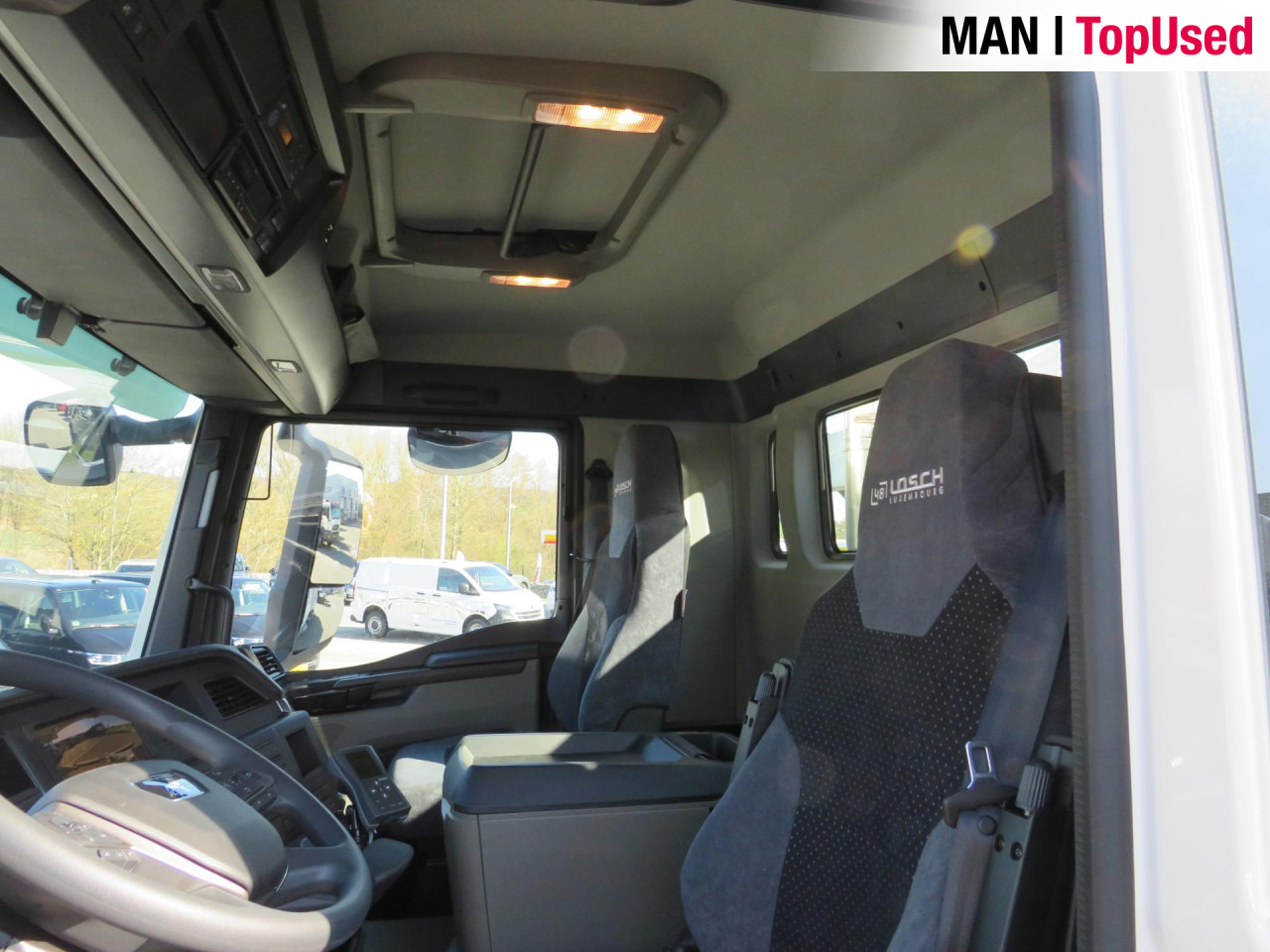 MAN TGS 41.480 8x4 BB CH Schmitz Muldenkipper Retarder - Camião basculante: foto 3 MAN TGS 41.480 8x4 BB CH Schmitz Muldenkipper Retarder - Camião basculante: foto 3