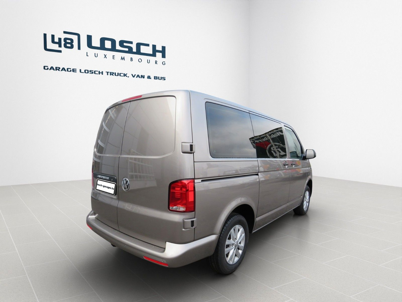 Volkswagen T6.1 Transporter Trendline 2.0 TDI Kasten - Furgão compacto: foto 4 Volkswagen T6.1 Transporter Trendline 2.0 TDI Kasten - Furgão compacto: foto 4