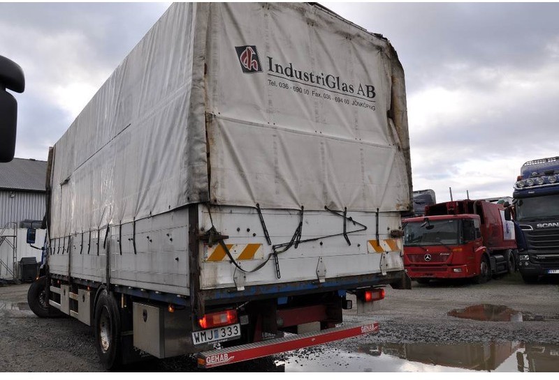 Volvo FL618 4X2 Kran/kapell - Camião grua: foto 3 Volvo FL618 4X2 Kran/kapell - Camião grua: foto 3