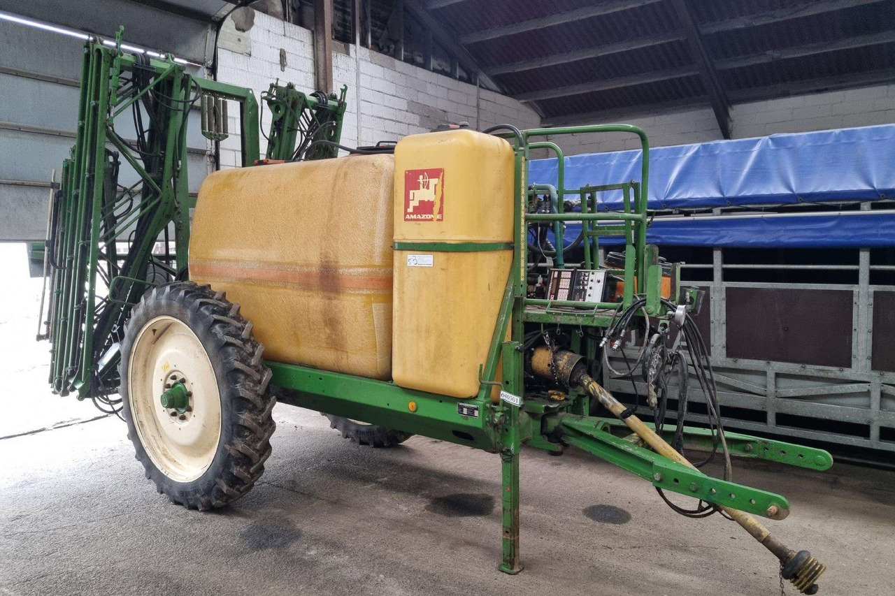 Amazone UG 3000 - Pulverizador agricola: foto 1 Amazone UG 3000 - Pulverizador agricola: foto 1