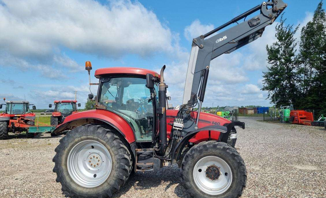 Case-IH 140 Maxxum - Trator: foto 4 Case-IH 140 Maxxum - Trator: foto 4