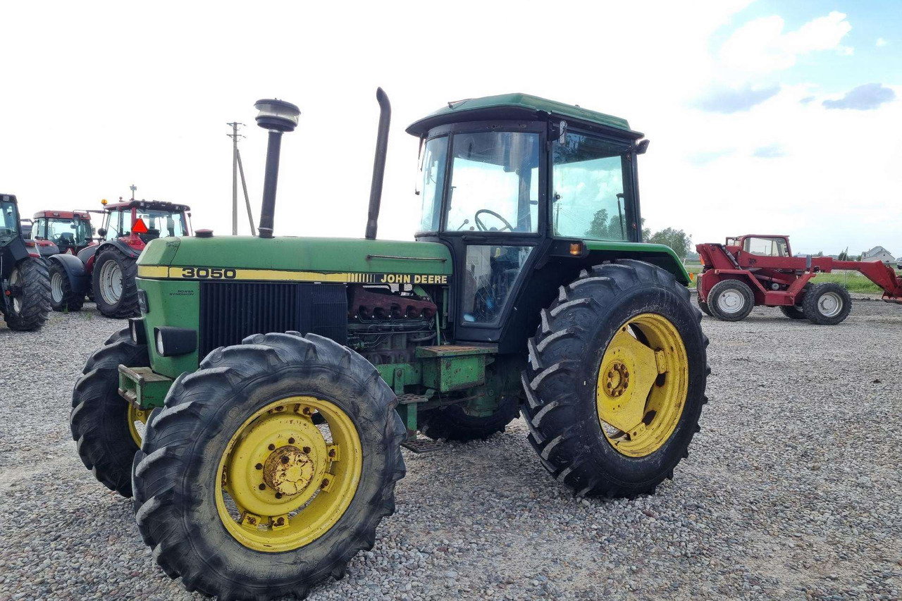 John Deere 3050 - Trator: foto 1 John Deere 3050 - Trator: foto 1