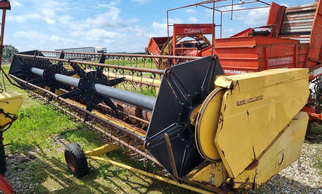 Ceifeira debulhadora New Holland TX36: foto 6